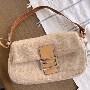 Vintage, authentic 90’s RARE FENDI BAGUETTE cashmere clutch purse handbag